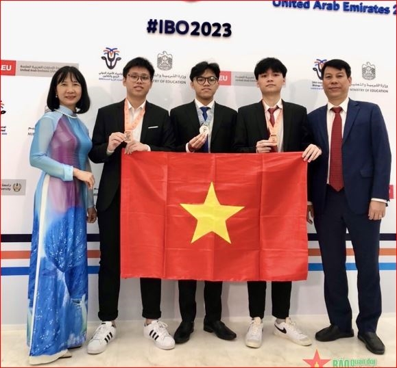 Cả 3 thí sinh Việt Nam đều đoạt huy chương tại cuộc thi Olympic Sinh học quốc tế năm 2023. Ảnh: TRUNG TÂM