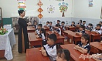 Tiền Giang: Học sinh lớp 1 nô nức đến trường