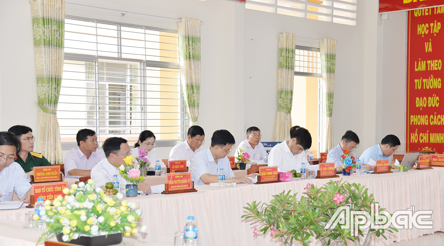 Quang cảnh buổi làm việc của đoàn kiểm tra