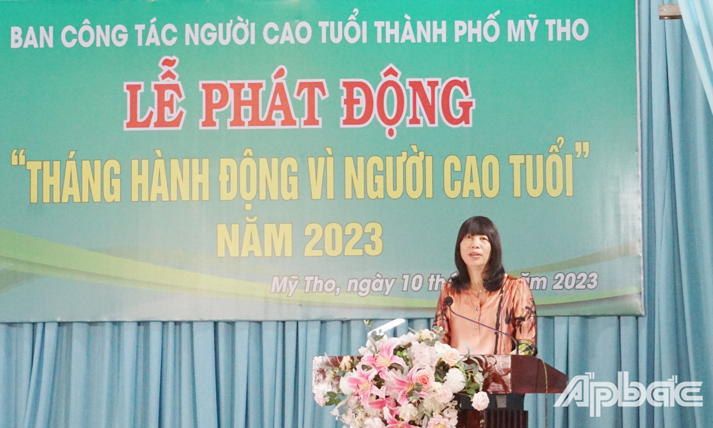 : Chủ tịch UBND TP. Mỹ Tho Lê Thị Bé Phượng phát biểu tại buổi lễ phát động