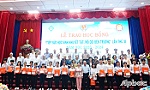 Tiền Giang: Trao học bổng cho 344 học sinh khuyết tật và mồ côi