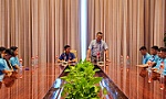 Chủ tịch VFF Trần Quốc Tuấn khích lệ đội tuyển Olympic Việt Nam