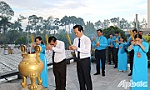 Lãnh đạo tỉnh Tiền Giang viếng Nghĩa trang Liệt sĩ tỉnh nhân Đại hội Công đoàn tỉnh Tiền Giang lần thứ XI