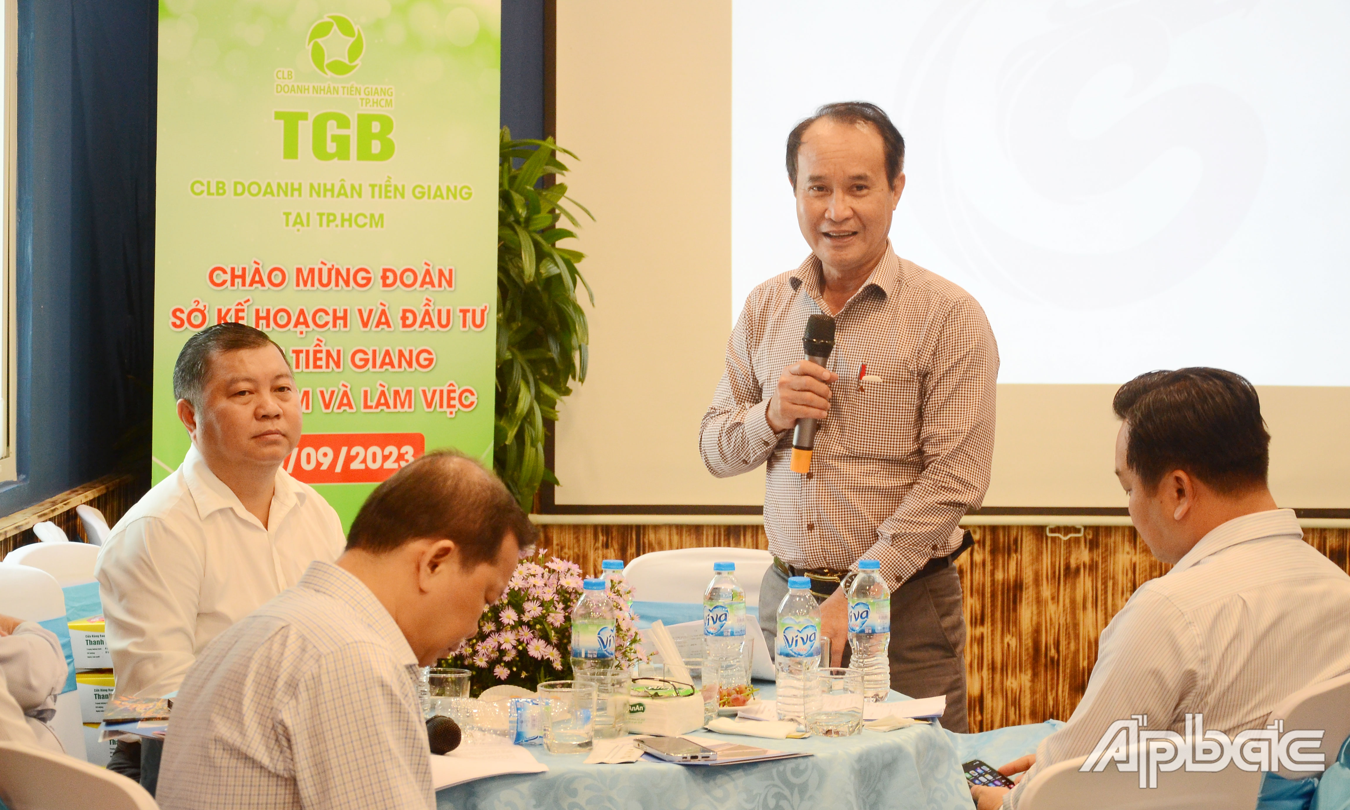 Giám đốc Sở Công thương tỉnh Tiền Giang Lưu Văn Phi phát biểu tại buổi gặp gỡ.