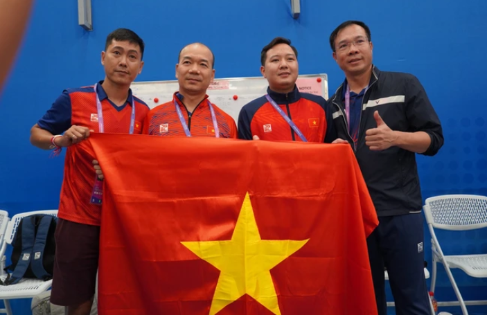 Hữu Vượng giành HCB đầu tiên cho đoàn thể thao Việt Nam tại ASIAD 2023. Ảnh: Hoàng Linh