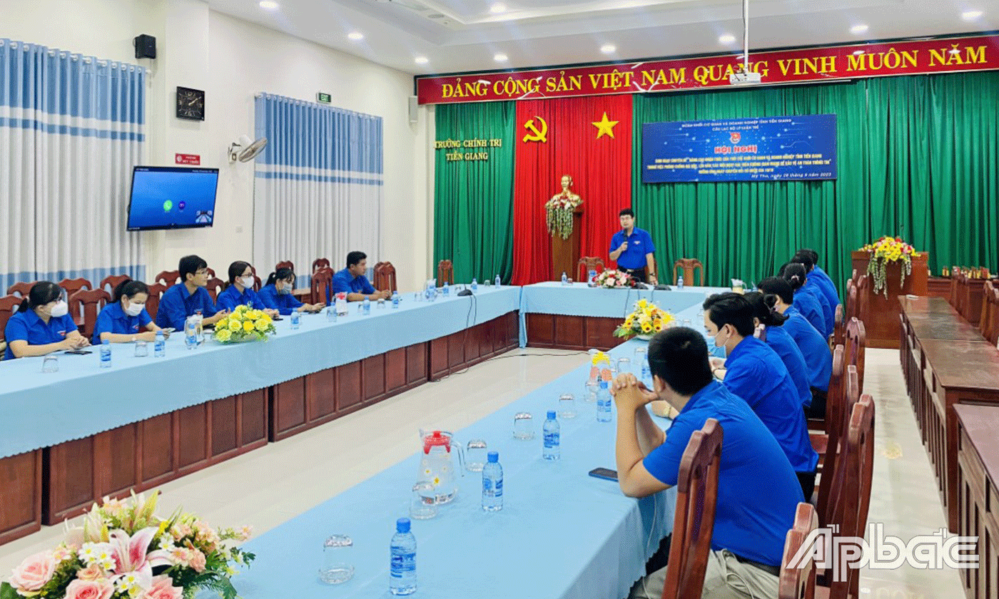 Quang cảnh buổi sinh hoạt.