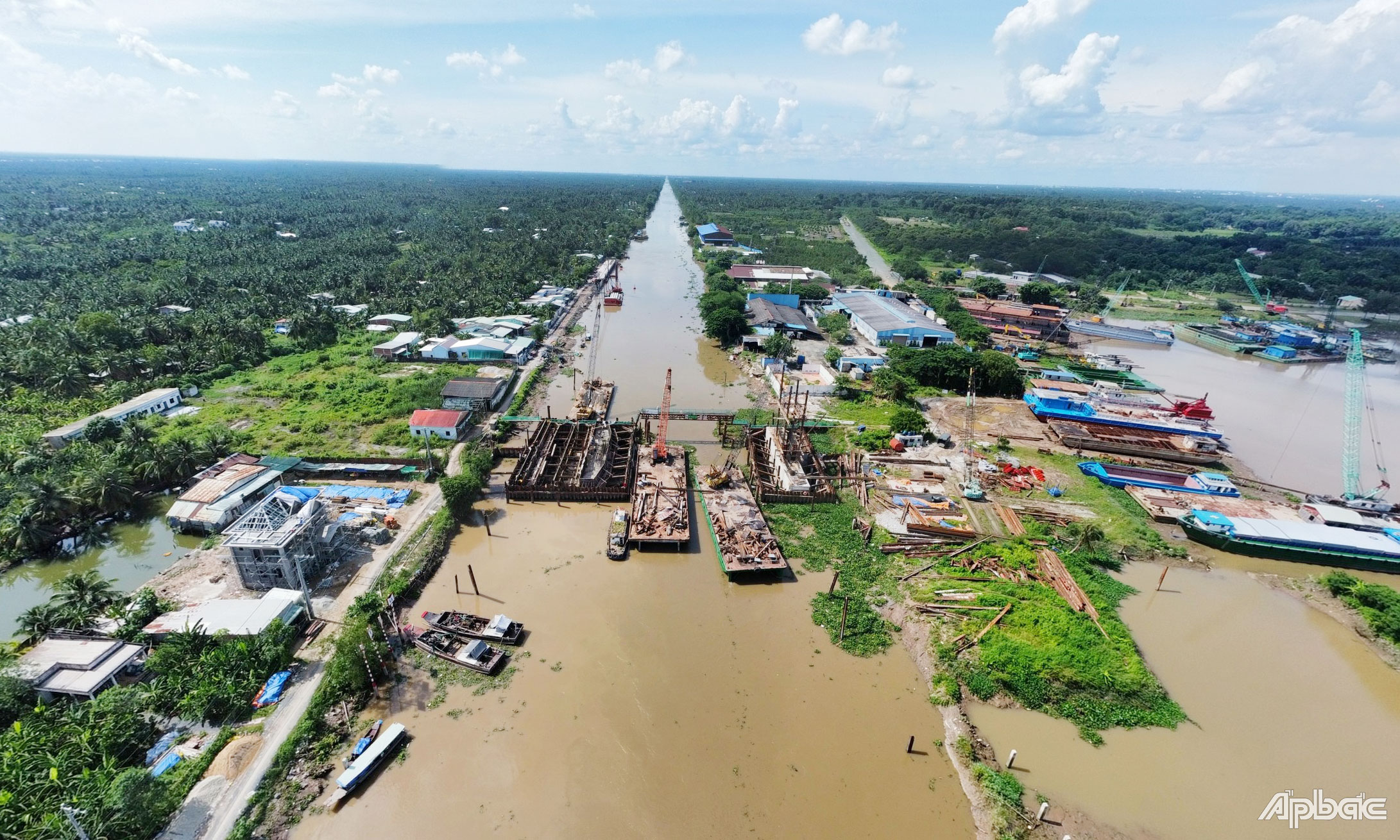 Cống âu Nguyễn Tấn Thành đang vượt tiến độ thi công.