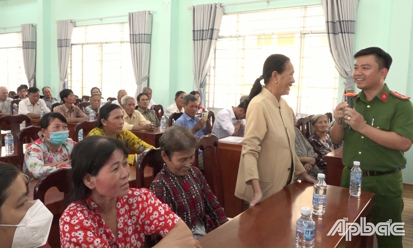 Trao đổi kiến thức pháp luật
