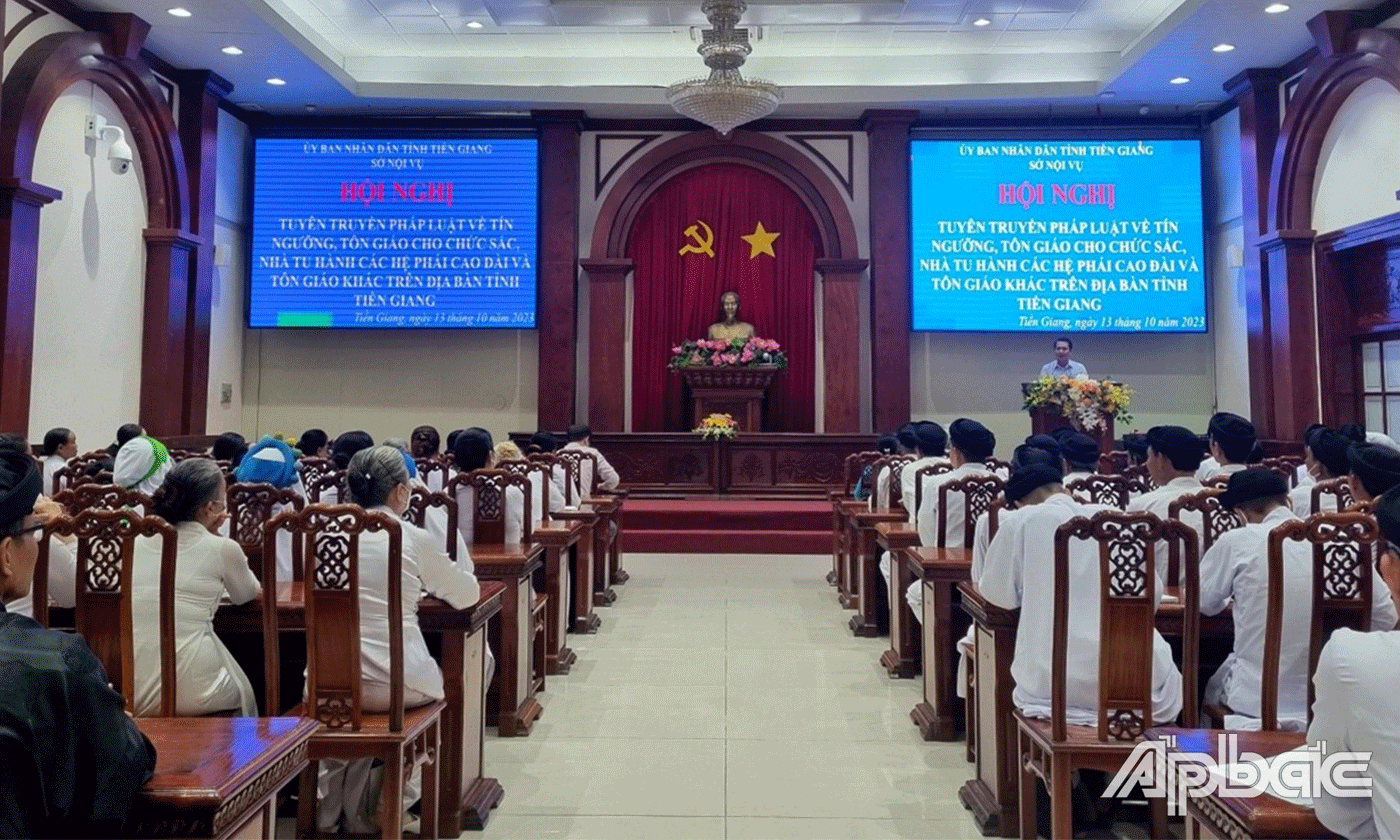 Quang cảnh hội nghị.