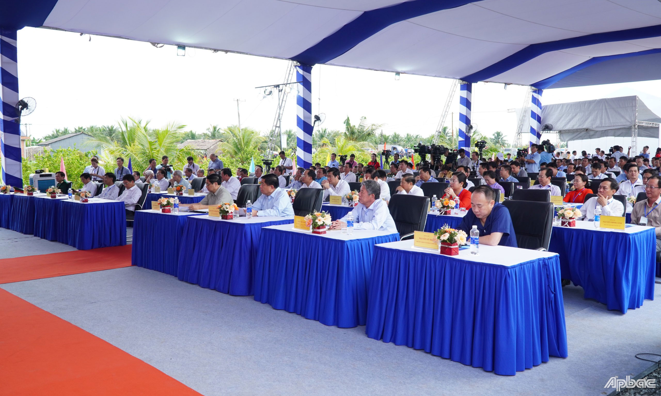 Quang cảnh Lễ khởi công.