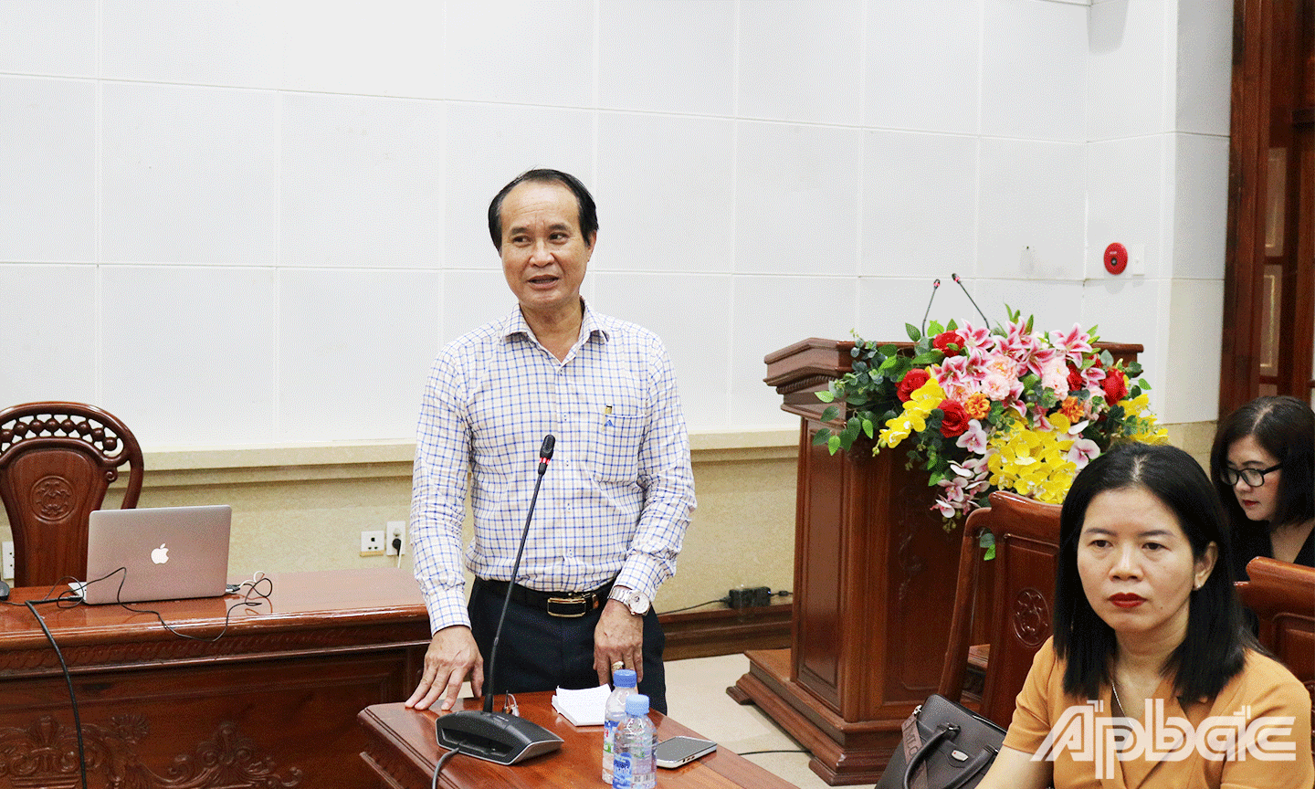 Đồng chí Lưu Văn Phi Giám đốc Sở Công Thương phát biểu khai mạc lớp bồi dưỡng
