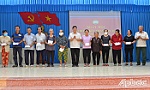 2 Ủy viên Ban Thường vụ Tỉnh ủy dự Ngày hội Đại đoàn kết toàn dân tộc tại khu phố 2, phường 5, TP. Mỹ Tho