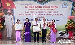 Đón Bằng công nhận trường đạt chuẩn quốc gia mức độ 2