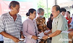 Đồng chí Nguyễn Chí Trung dự Ngày hội Đại đoàn kết toàn dân tộc tại huyện Gò Công Đông