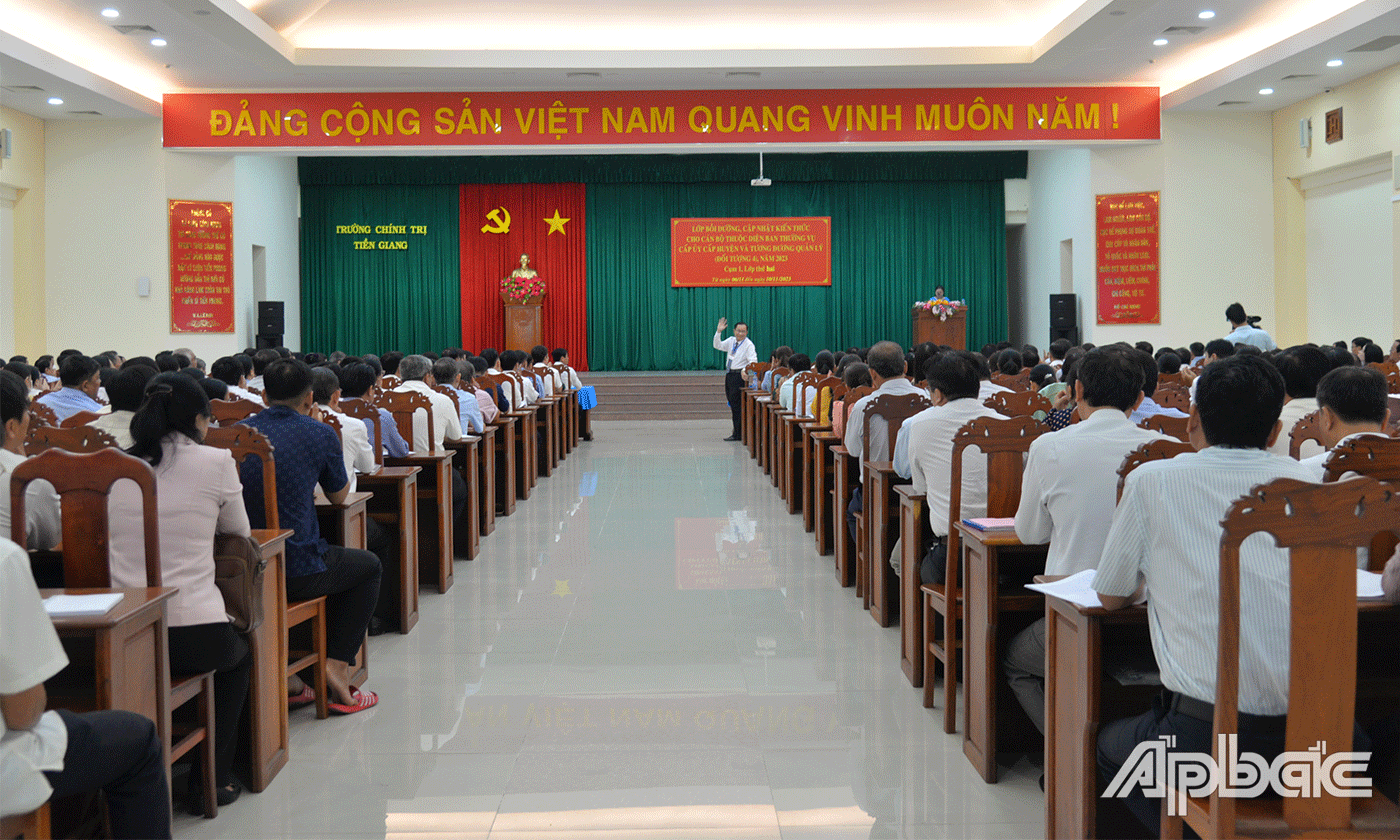 Quang cảnh lễ khai giảng.