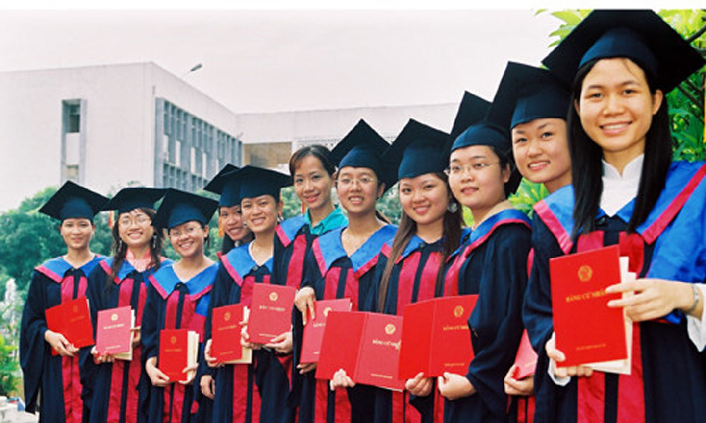 Đội ngũ trí thức có một vị trí quan trọng không thể thiếu trong sư nghiệp phát triển của quốc gia dân tộc.
