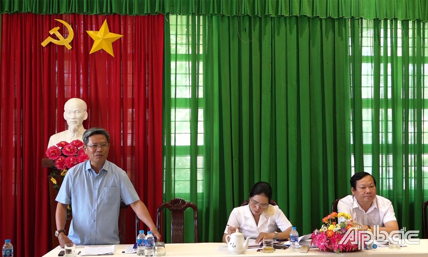 Chủ tịch UBND huyện Gò Công Tây Huỳnh Thanh Bình phát biểu tại buổi làm việc