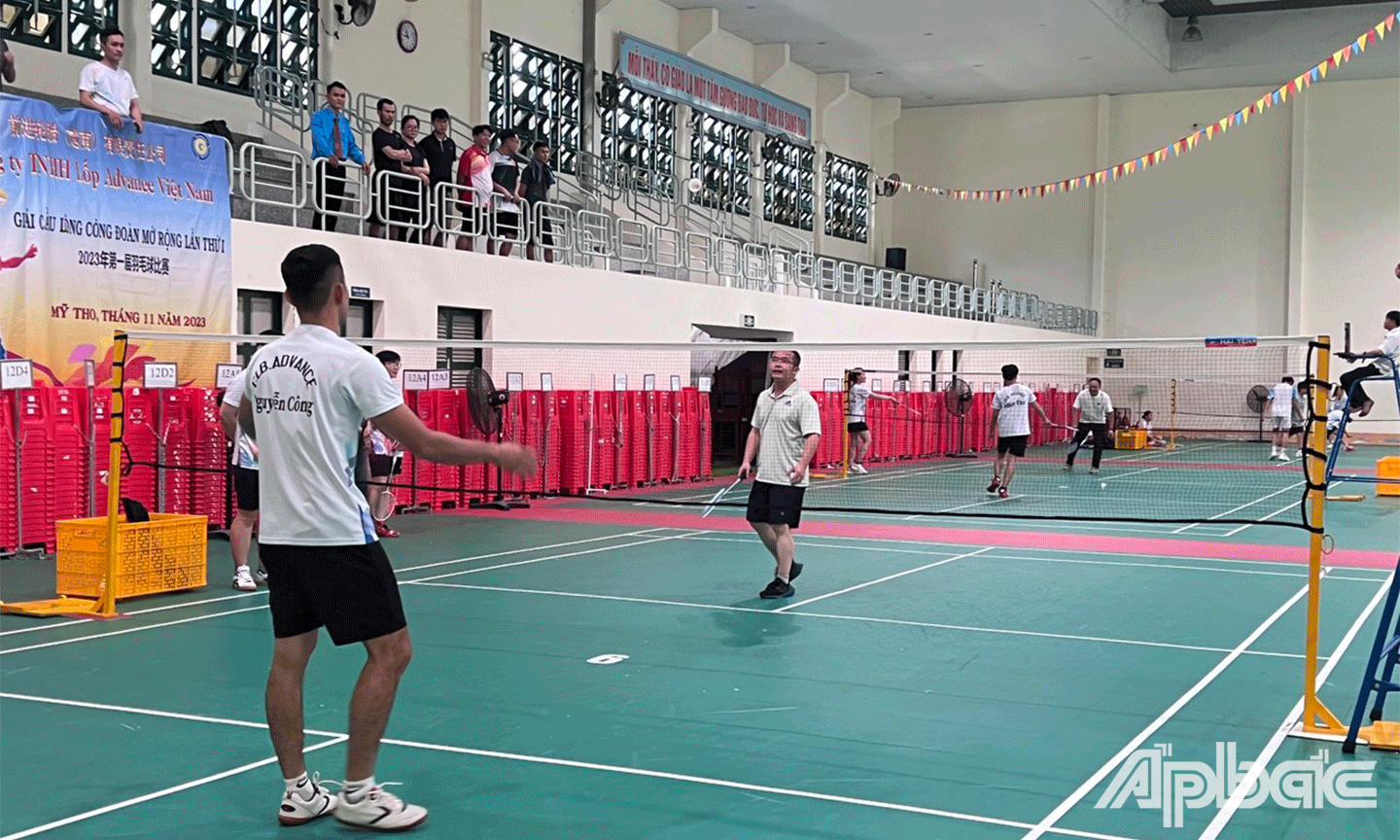 Vận động viên tham gia thi đấu