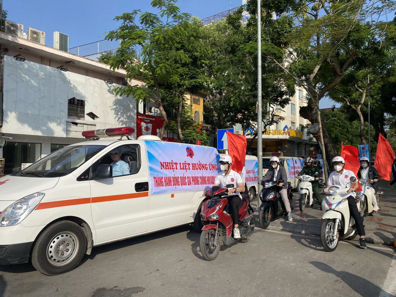 Diễu hành hưởng ứng Chương trình.