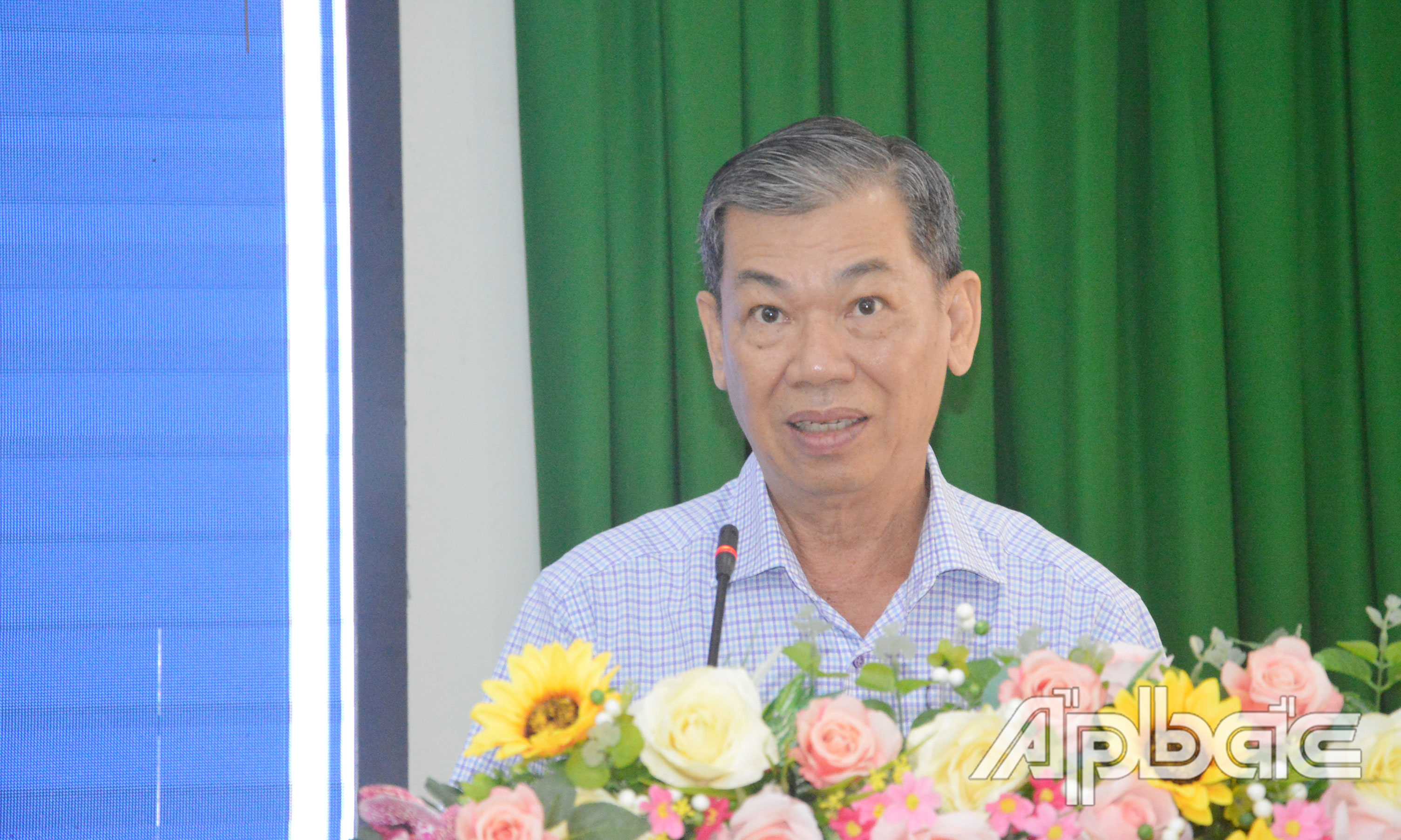 Giám đốc Sở NN&PTNT Nguyễn Văn Mẫn phát biểu tại cuộc họp.