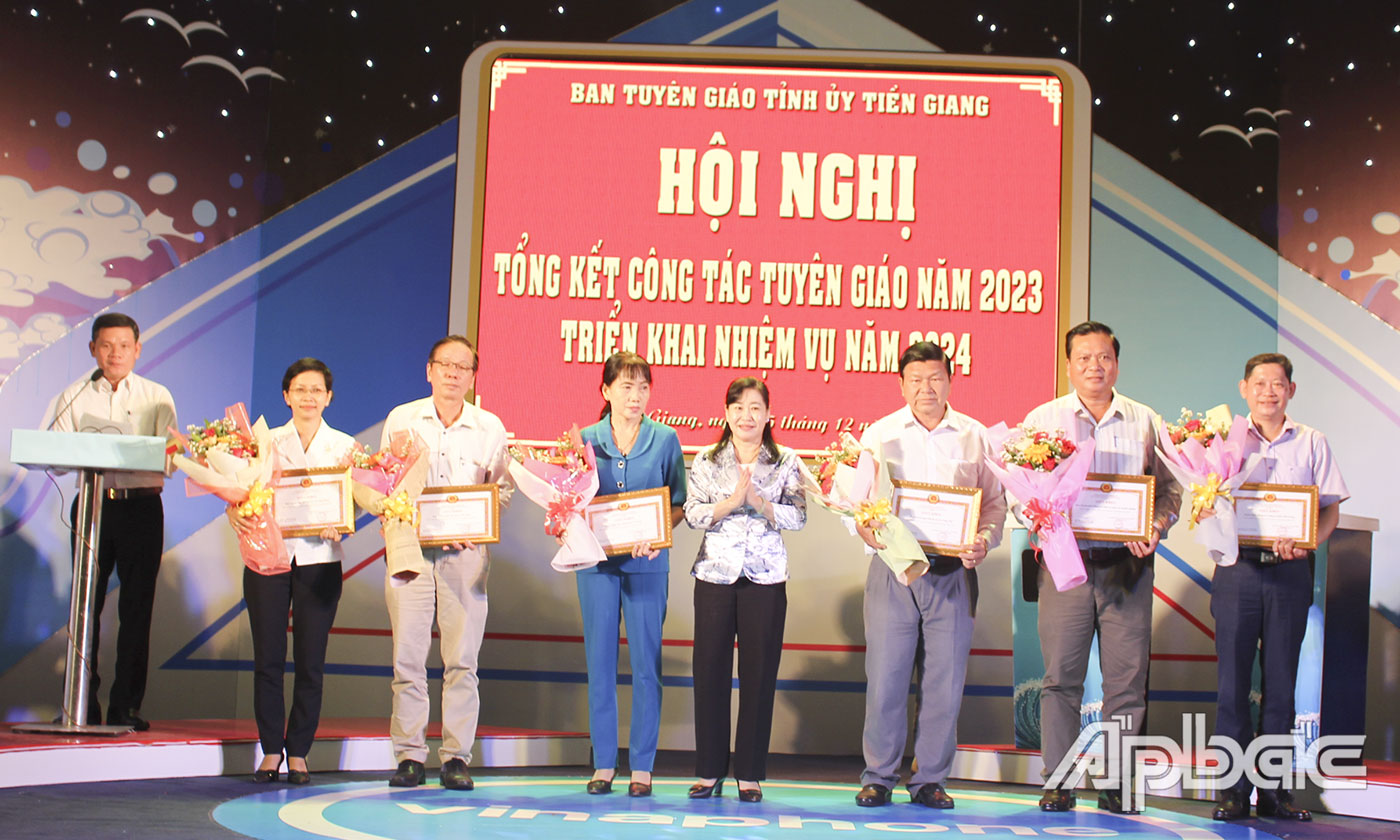 Các đơn vj có thành tích xuất sắc trong công tác tuyên giáo năm 2023.