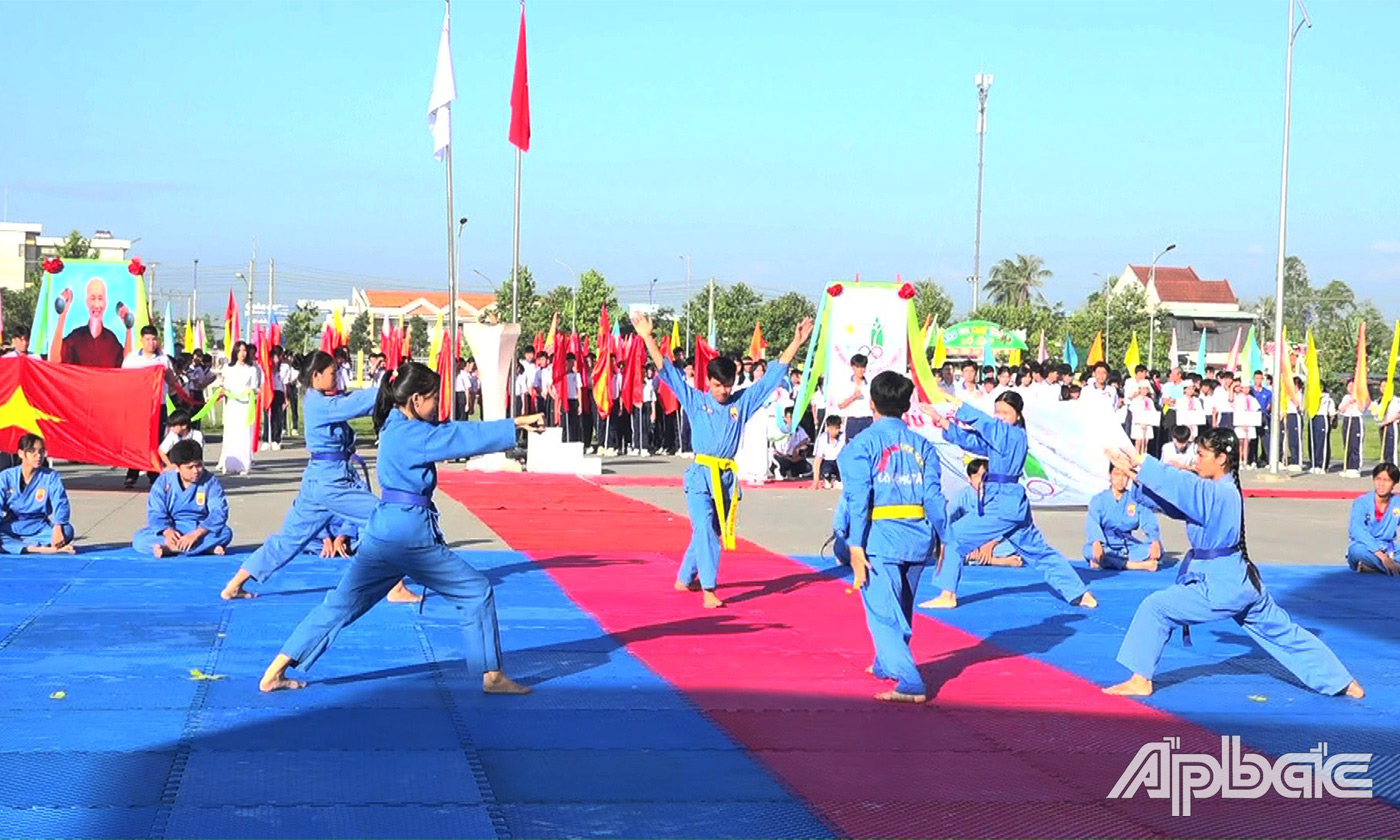 Không khí thi đấu sôi nổi tại Hội thi