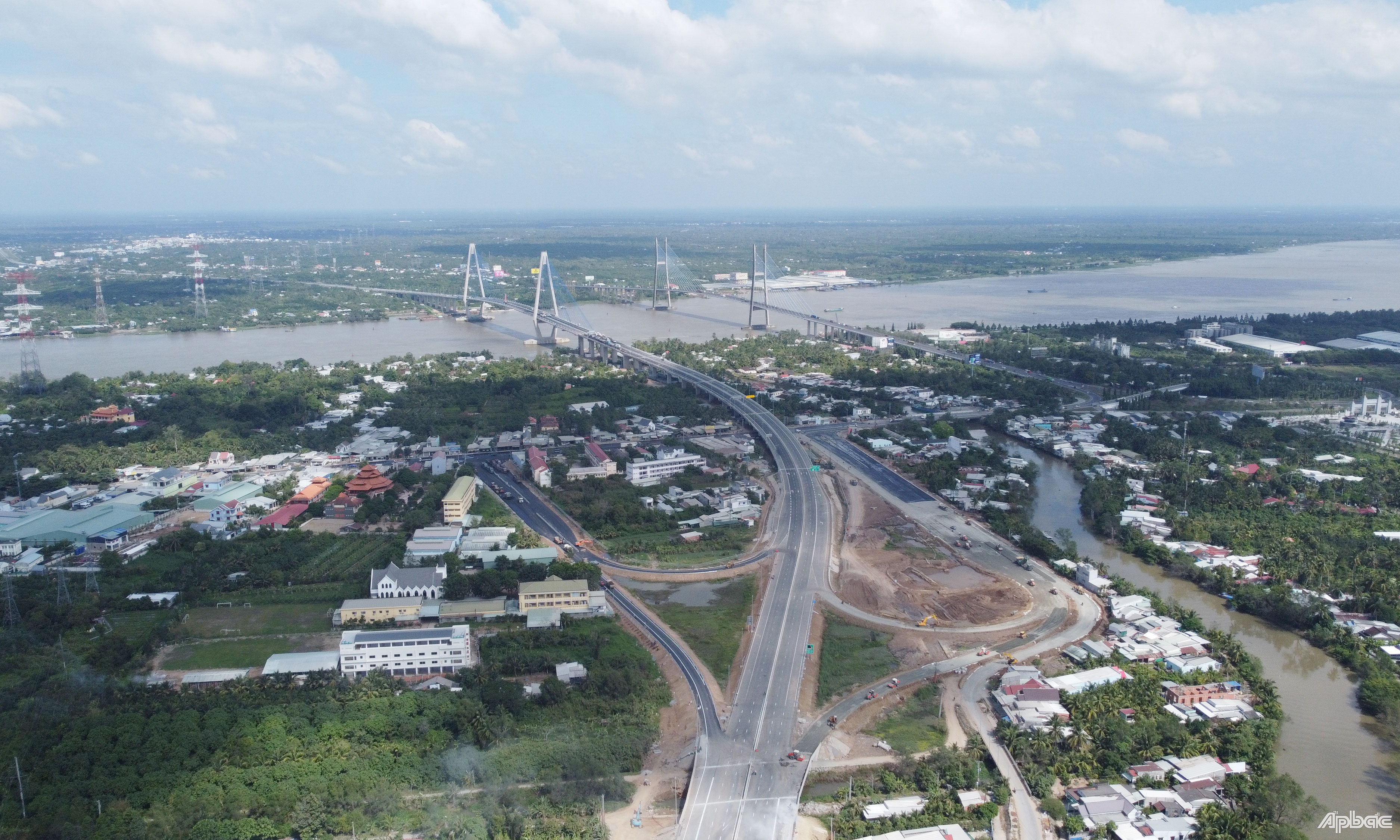 Cao tốc Mỹ Thuận - Cần Thơ sẽ kết nối với cầu Mỹ Thuận 2 và cao tốc TP. Hồ Chí Minh - Trung Lương - Mỹ Thuận, giúp rút ngắn thời gian di chuyển từ TP. Hồ Chí Minh và Cần Thơ.