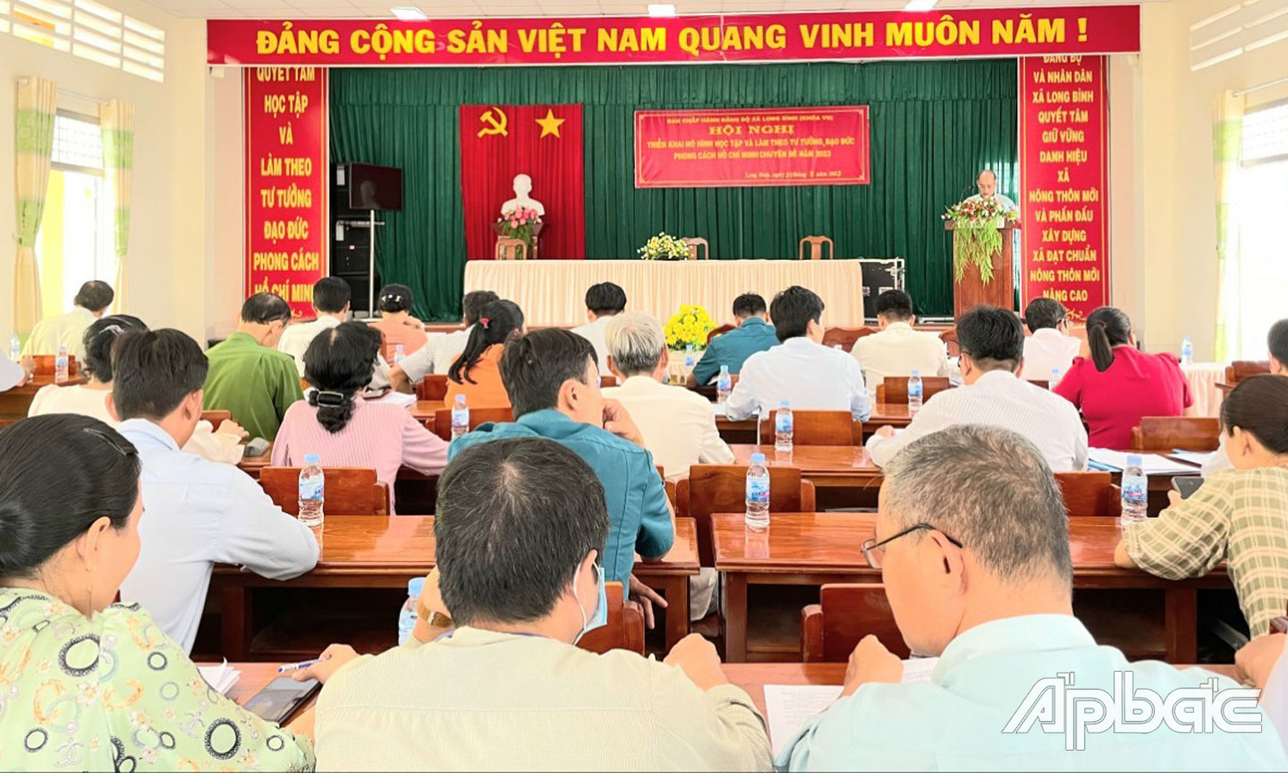 Đảng ủy xã Long Bình tổ chức Hội nghị triển khai mô hình Học tập và làm theo tư tưởng, đạo đức,  phong cách Hồ Chí Minh, chuyên đề 2023 (nguồn: Đảng ủy xã Long Bình).