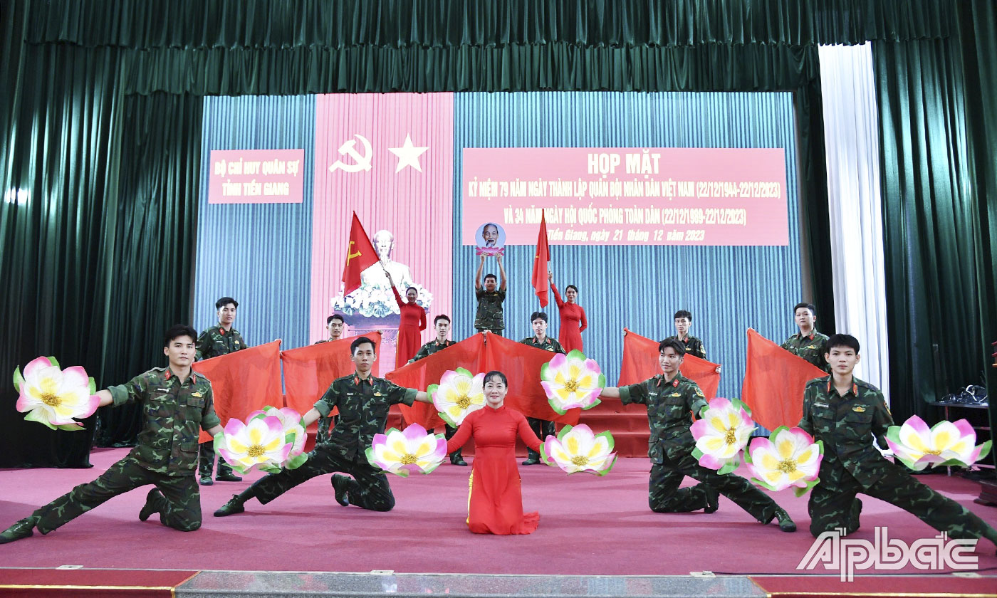 Tiết mục văn nghệ chào mừng.