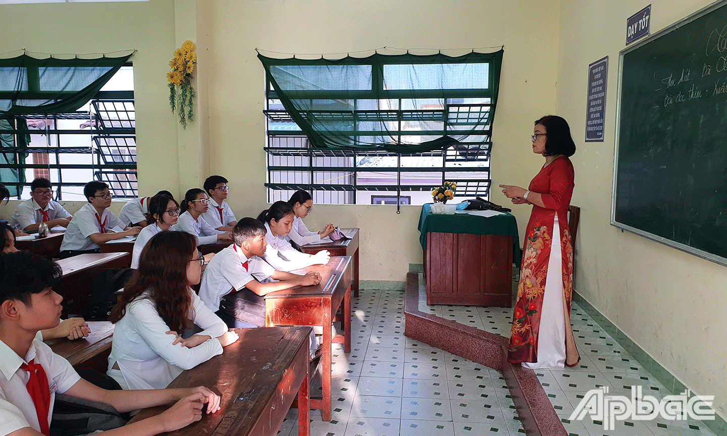 Một tiết học ở Trường THCS Lê Ngọc Hân, TP. Mỹ Tho. 