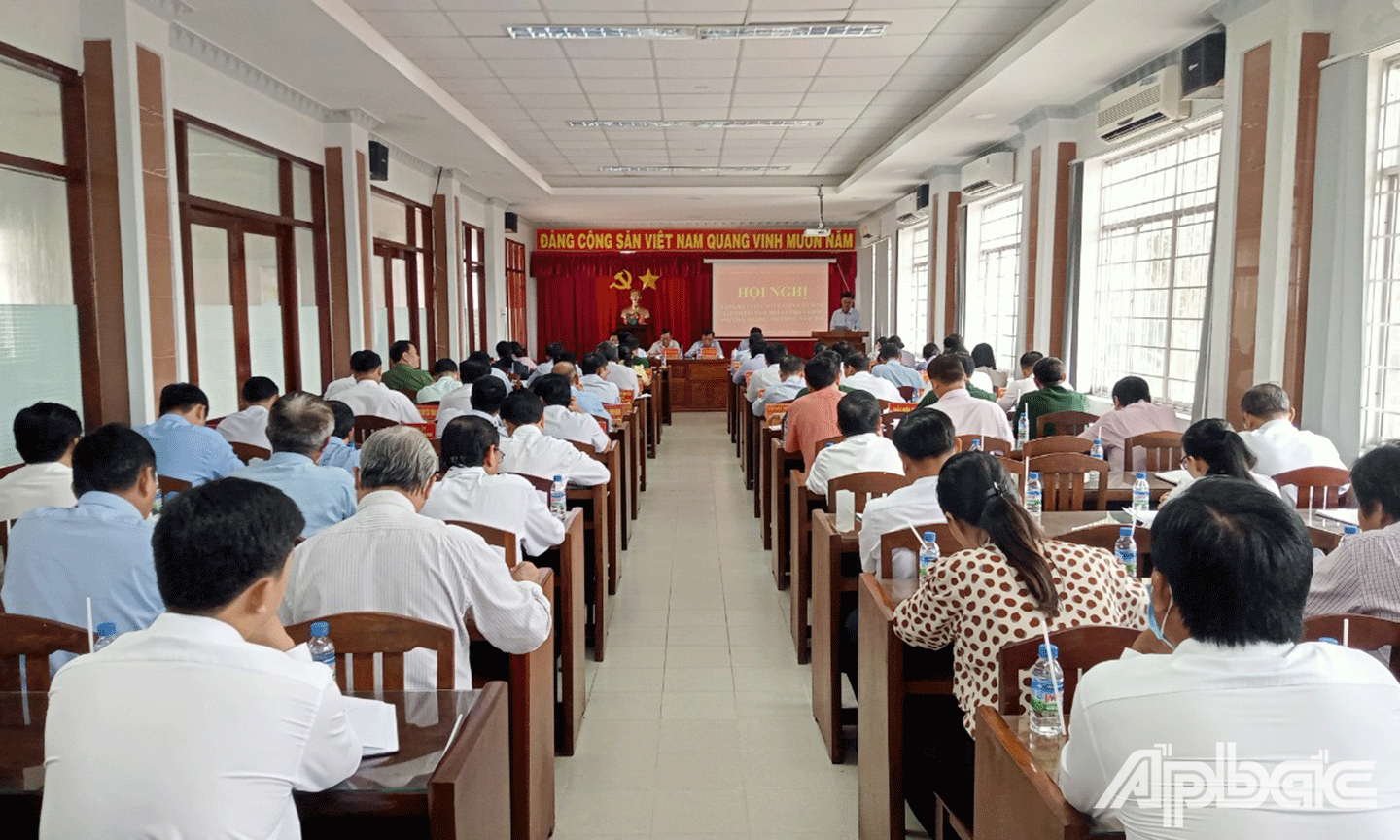 Quang cảnh hội nghị