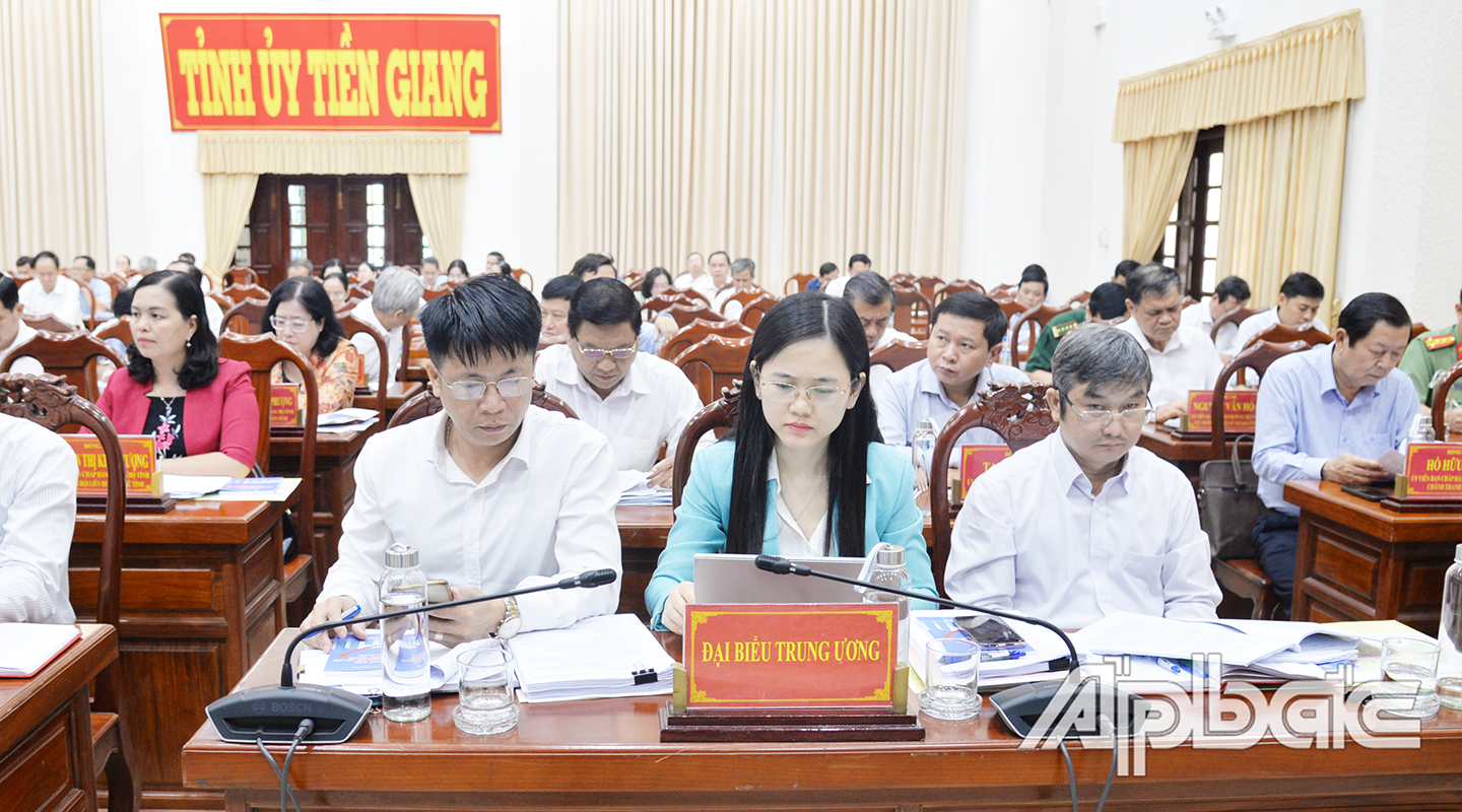 Đại diện cơ quan trung ương dự hội nghị