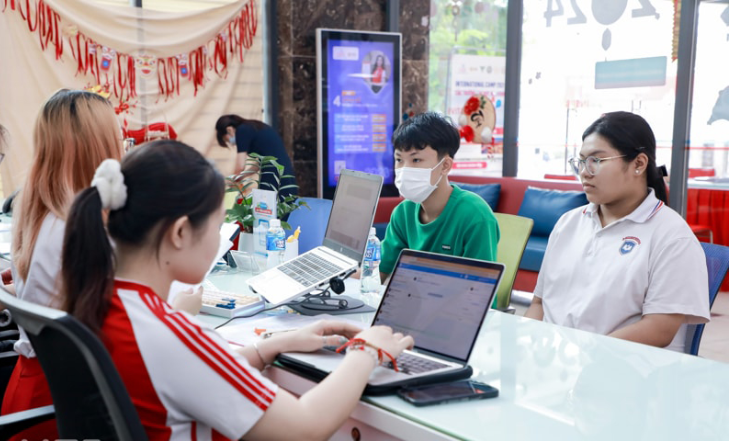 Xét tuyển bằng kết quả học bạ THPT vẫn được nhiều thí sinh ưu tiên lựa chọn để vào đại học. 