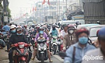 Sáng 29 tết: Dòng người hối hả về quê ăn tết
