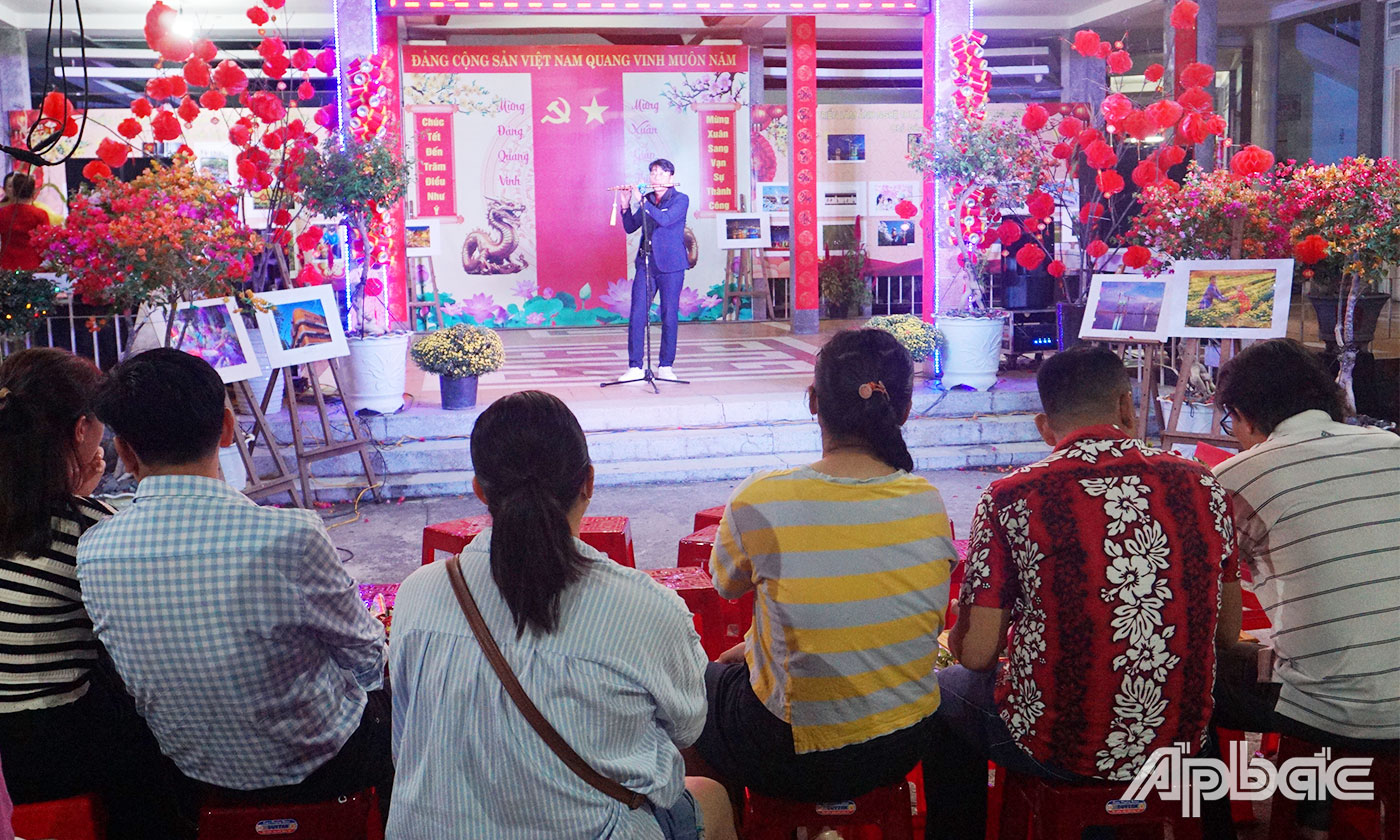 Một số tiết mục văn nghệ được biểu diển tại chương trình