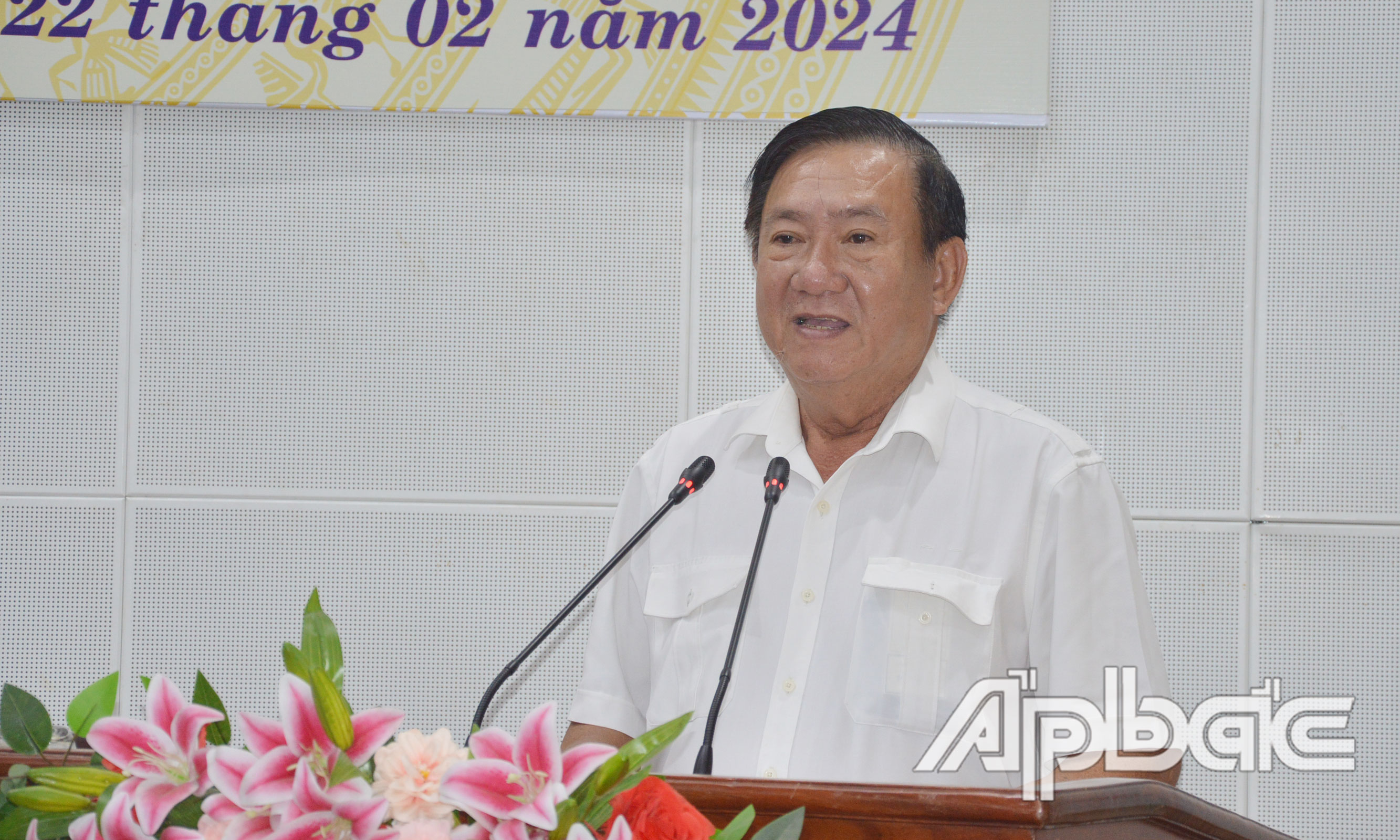 Phó Cục trưởng Cục Thuế tỉnh Tiền Giang Nguyễn Quốc Sơn phát biểu tại hội nghị.