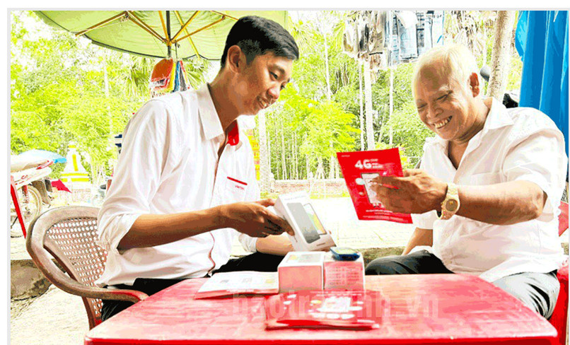 Nhờ chính sách hỗ trợ tốt, nhiều người dân đã chuyển đổi lên 4G. 