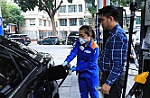 Xăng giảm gần 400 đồng/lít