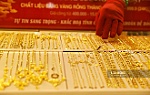 Vàng SJC vượt 82 triệu đồng/lượng
