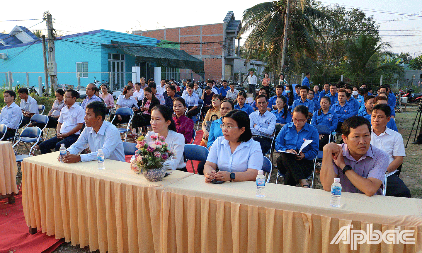 Đại biểu dự buổi Lễ
