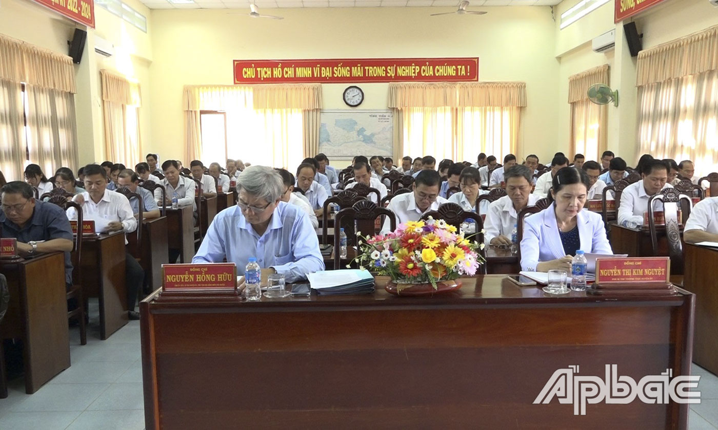 Đại biểu dự hội nghị.