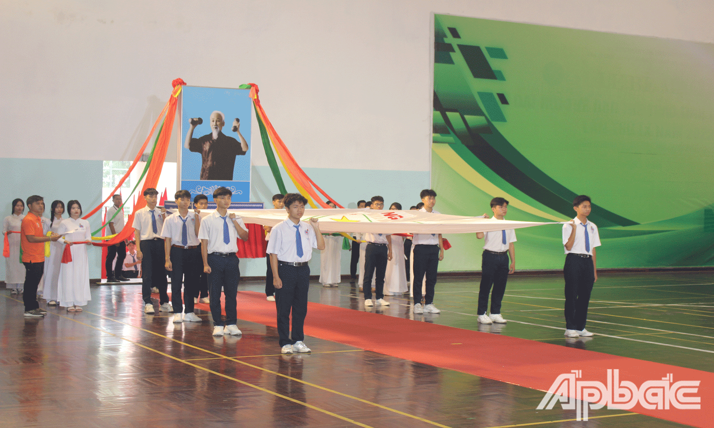 Phần diễu hành tại Lễ khai mạc. 