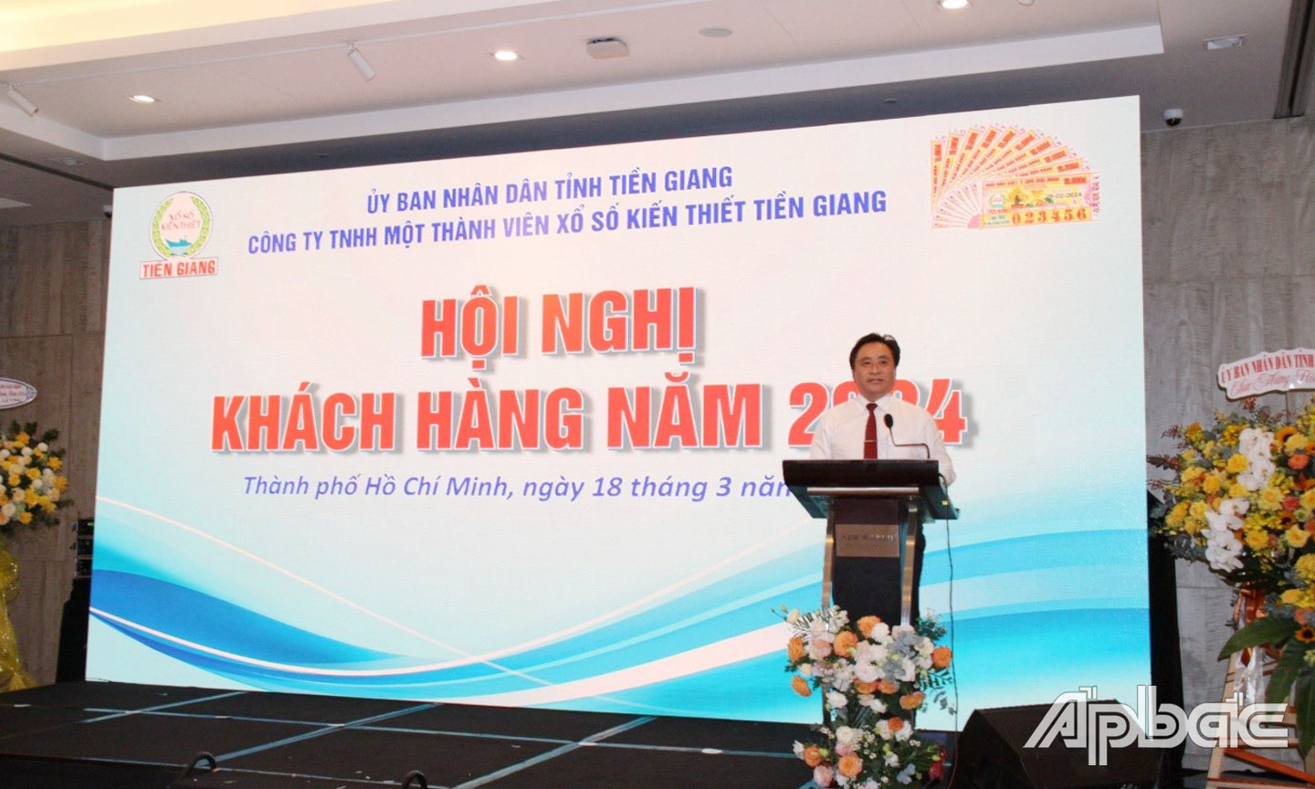 Ông Trần Văn Dũng, Ủy viên Ban Thường vụ Tỉnh ủy, Phó Chủ tịch Thường trực Ủy ban nhân dân tỉnh, Chủ tịch Hội đồng Giám sát Xổ số tỉnh Tiền Giang phát biểu chỉ đạo Hội nghị.