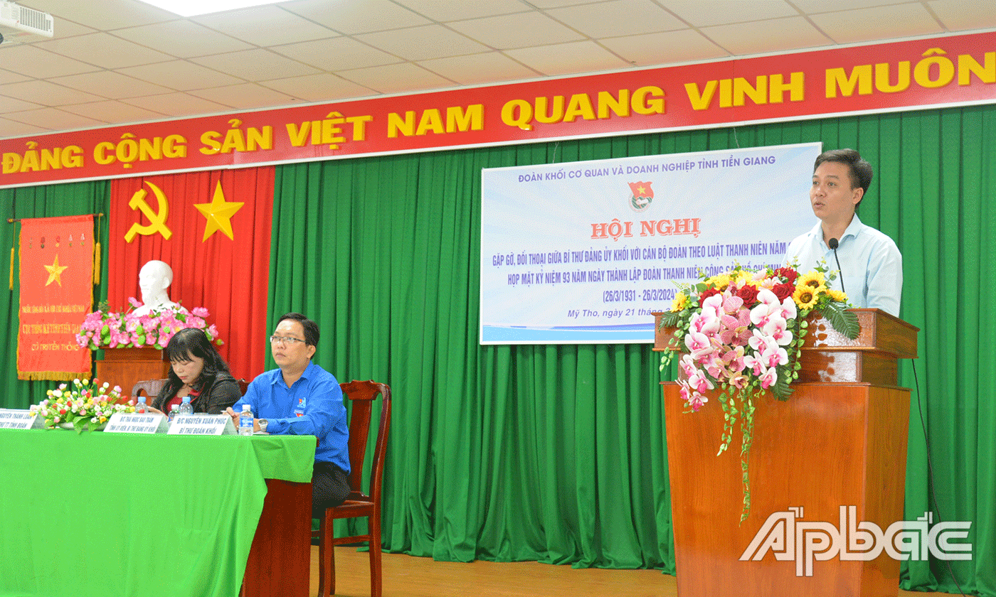Phó Bí thư Thường trực Tỉnh đoàn Nguyễn Thành Luân đánh giá cao các nội dung trong buổi gặp gỡ, đối thoại.