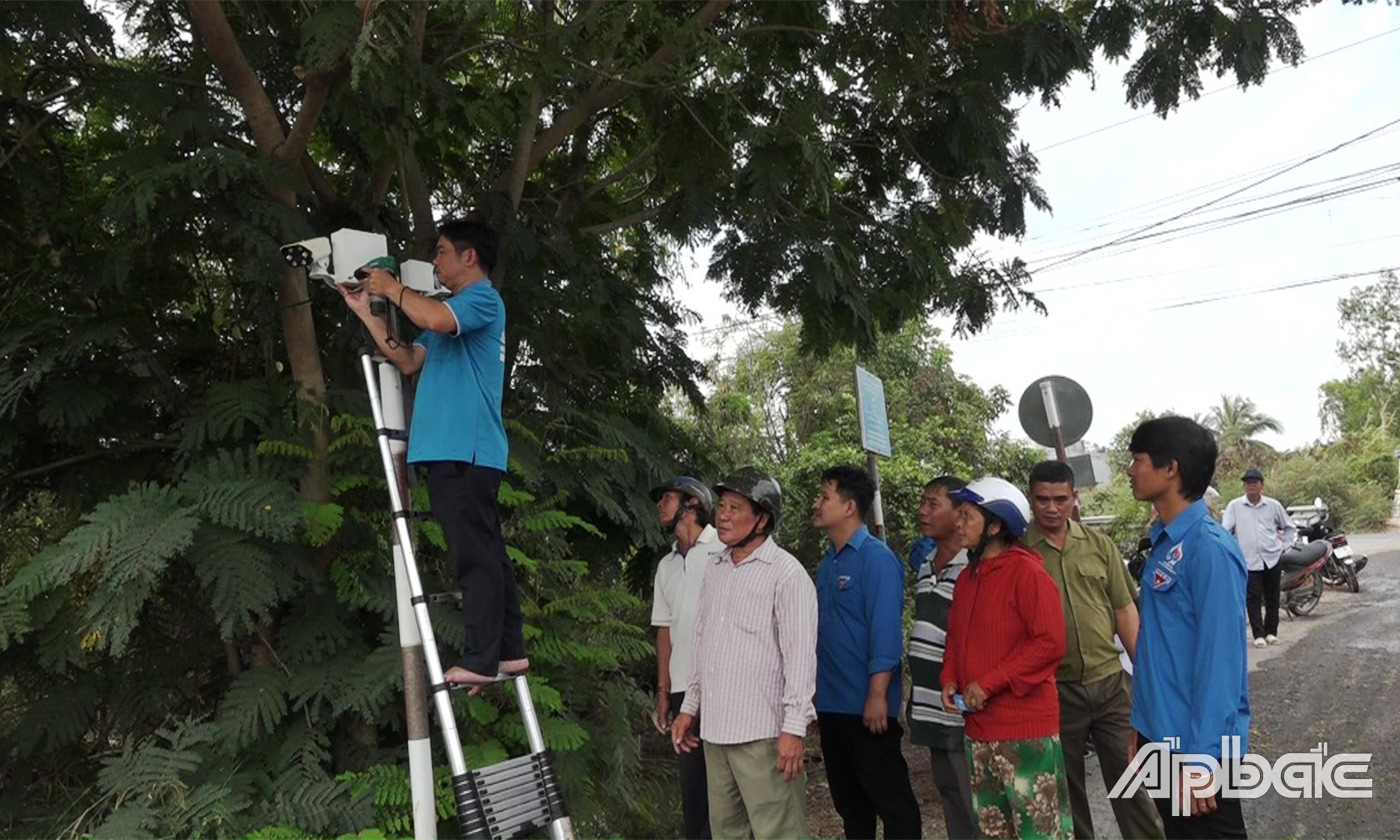 mô hình “Ánh sáng quang, camera an ninh” tại ấp Thạnh Lợi