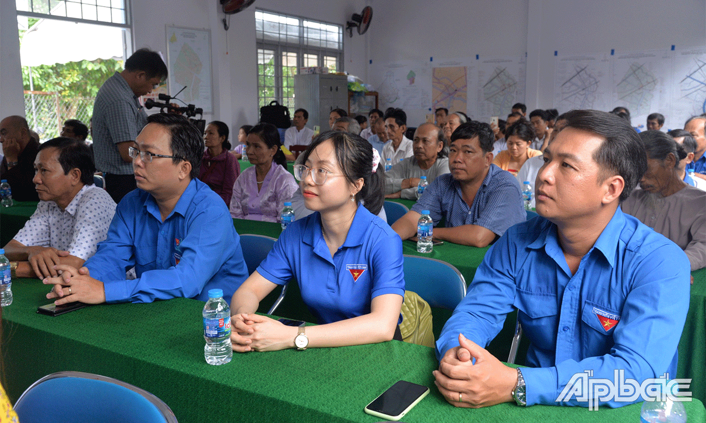 Quang cảnh lễ khởi công.
