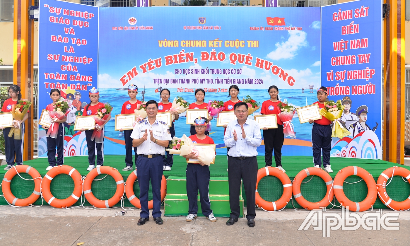 Em Phạm Đoàn Tấn Vinh, lớp 7/4, Trường THCS Lê Ngọc Hân đạt giải Nhất Cuộc thi.