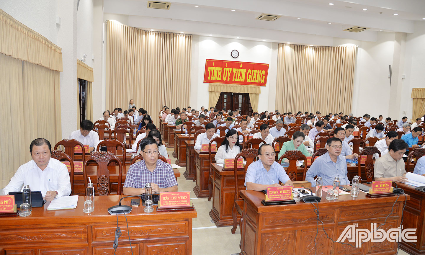 Quang cảnh hội nghị.