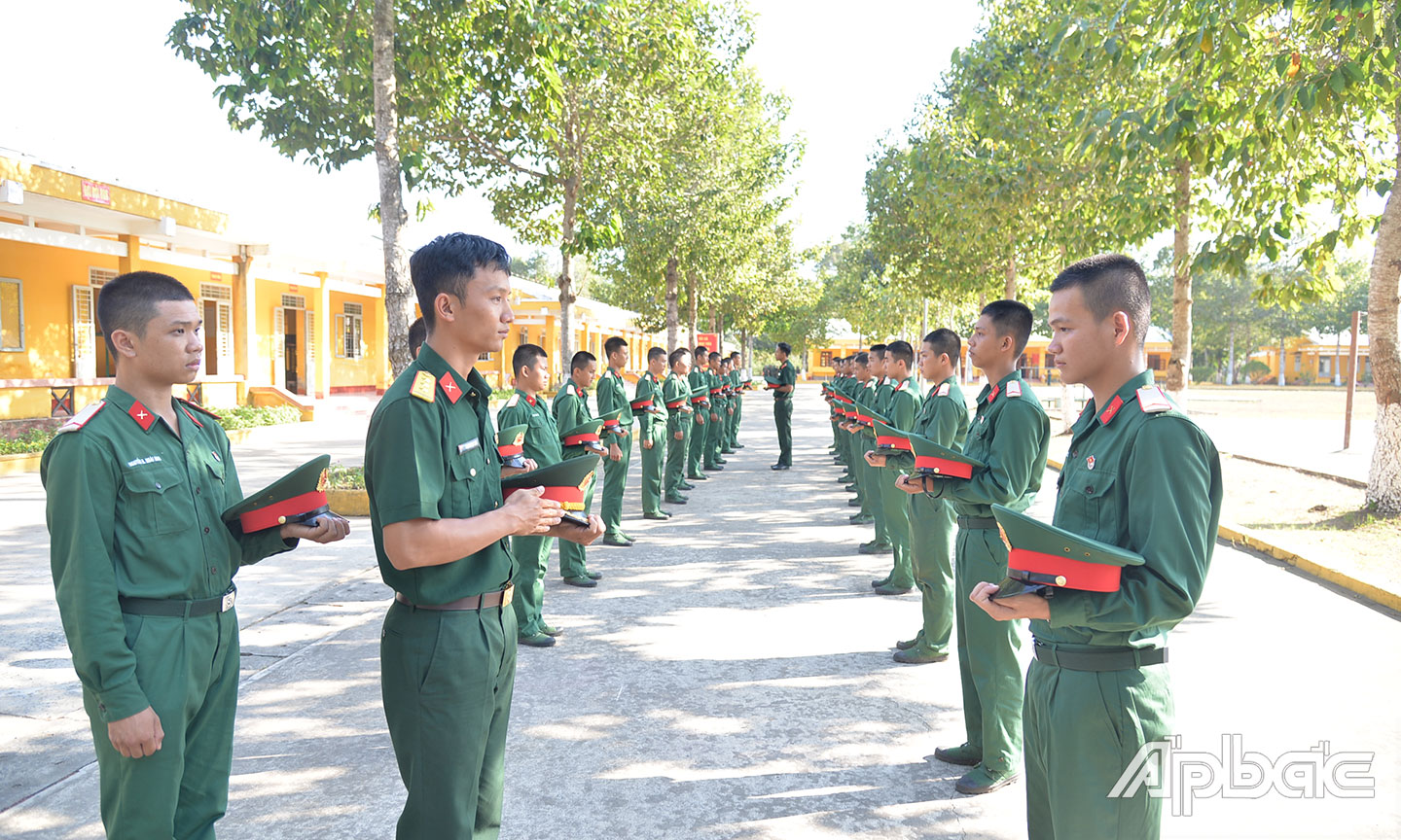  Huấn luyện chiến sĩ mới năm 2024 tại Trung đoàn 2.