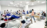 Liên tiếp xảy ra ngộ độc thực phẩm, Bộ Y tế yêu cầu giám sát, xử lý nghiêm vi phạm